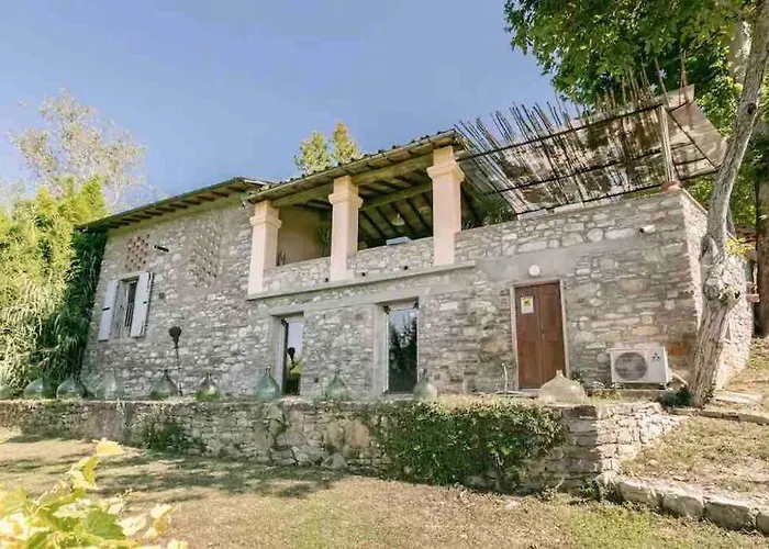 Isola Del Pittore Fienile Di Villa Storica